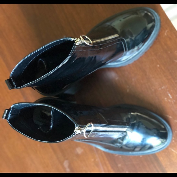 🌻Leather Booties with ring pull zipper🌻 - Picture 3 of 6